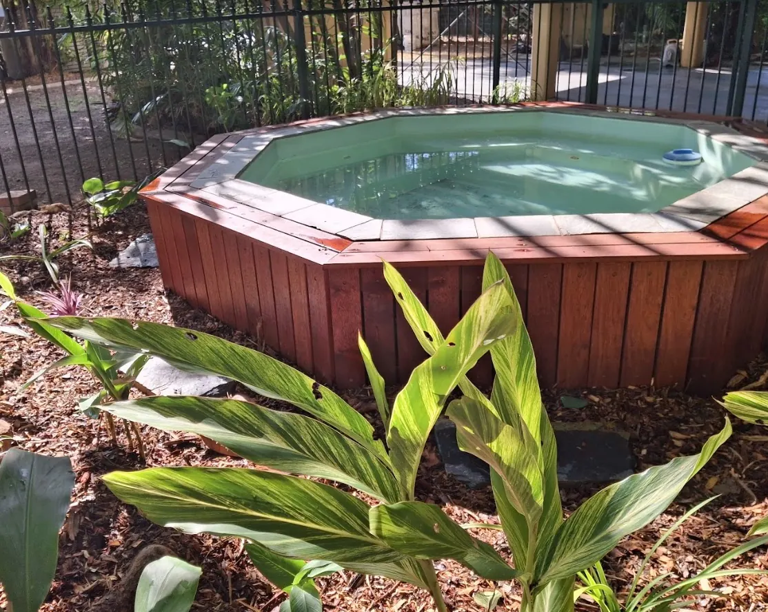 Garden bed cleanup. Beds weeded, cleared and re-mulched around the spa and paving.